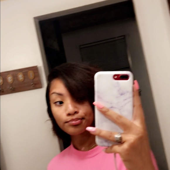 Meet your Posher, Monica - Picture 3 of 5